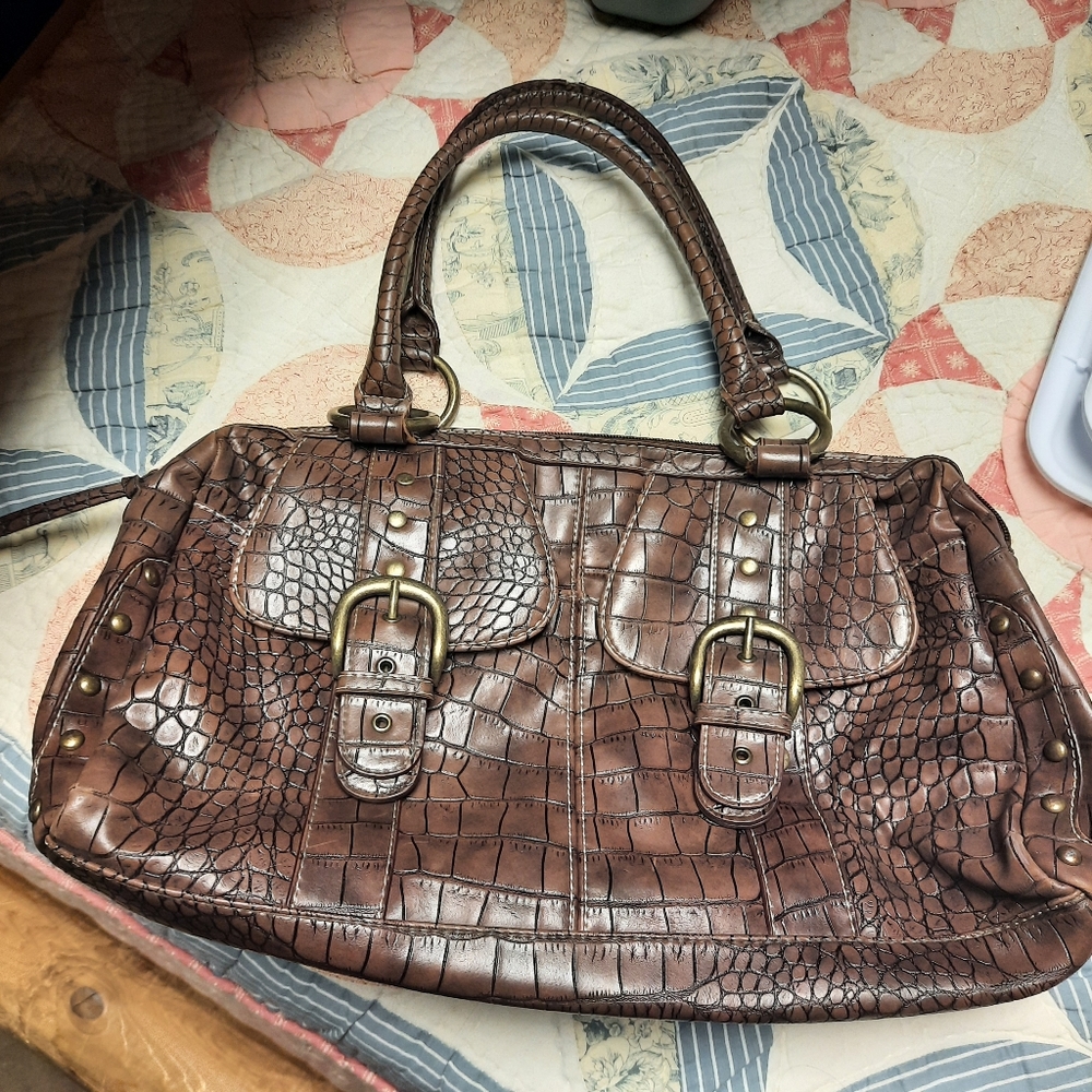 A.N.ANew  Faux Leather/Crocodile embossed Purse GUC - Picture 3 of 12
